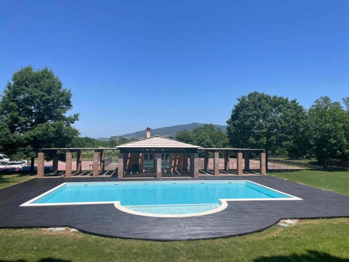 Casa Vacanza Villaggio Poggio Rosso Arezzo Dış mekan fotoğraf