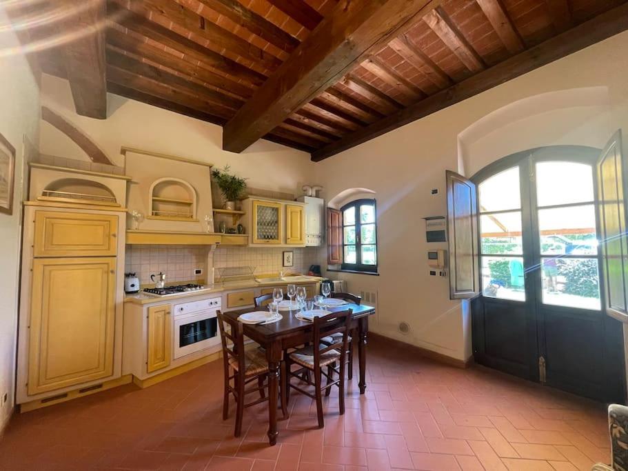 Casa Vacanza Villaggio Poggio Rosso Arezzo Dış mekan fotoğraf