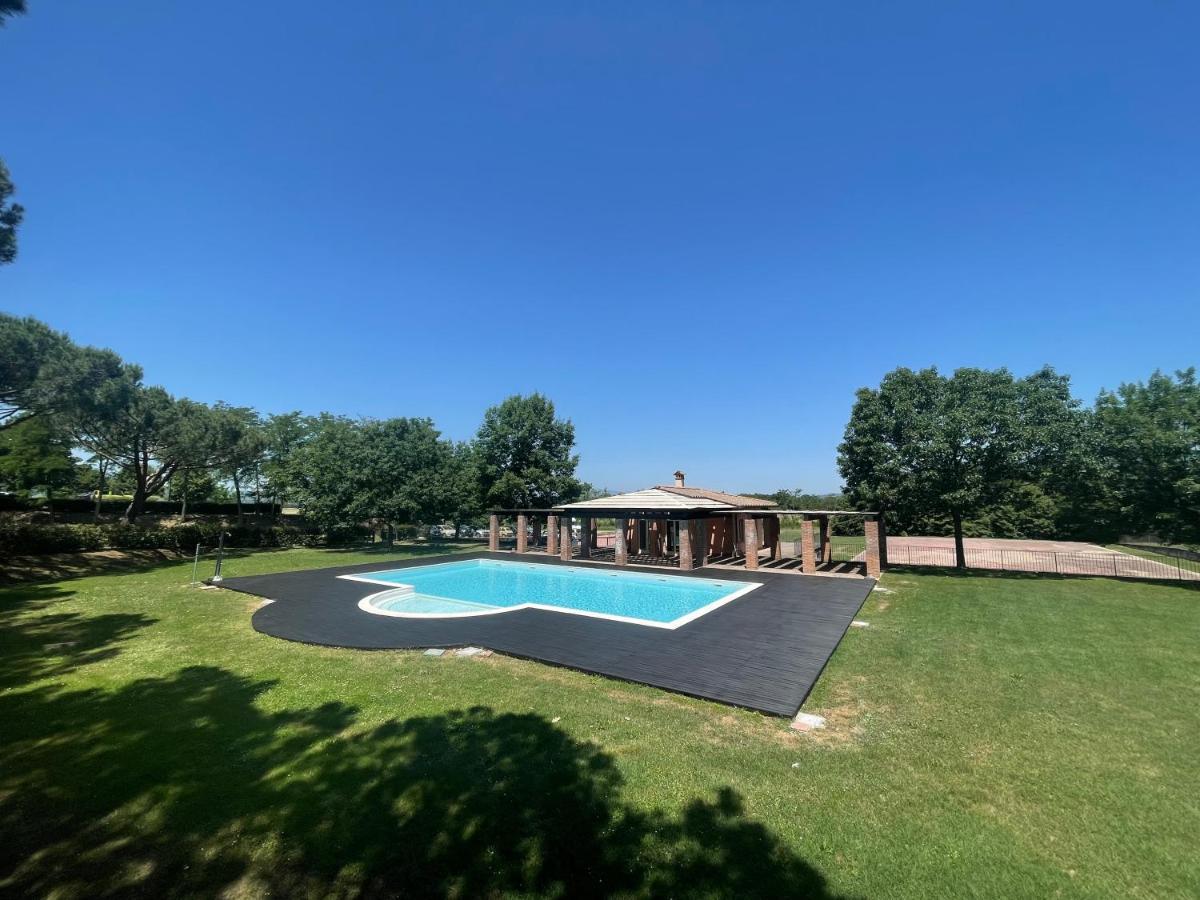 Casa Vacanza Villaggio Poggio Rosso Arezzo Dış mekan fotoğraf