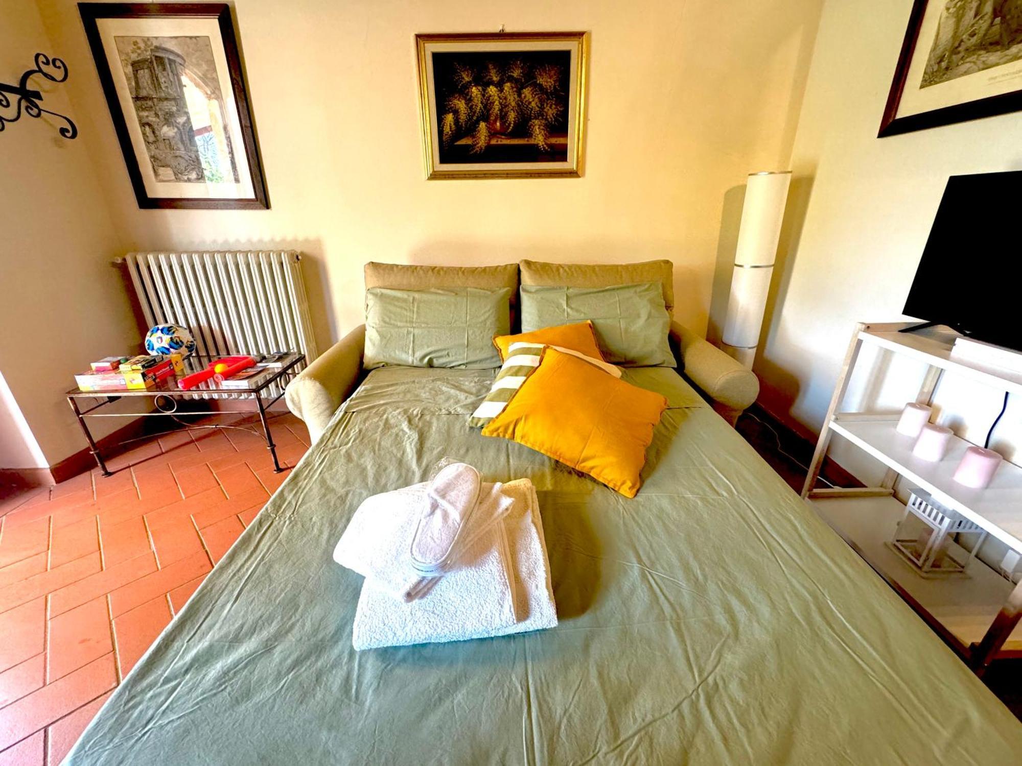 Casa Vacanza Villaggio Poggio Rosso Arezzo Dış mekan fotoğraf